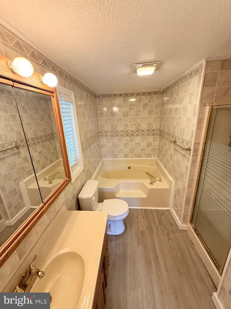 141 Peach Tree Lane photo 34