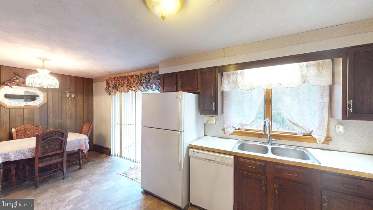 4549 Georges Run Road photo 11