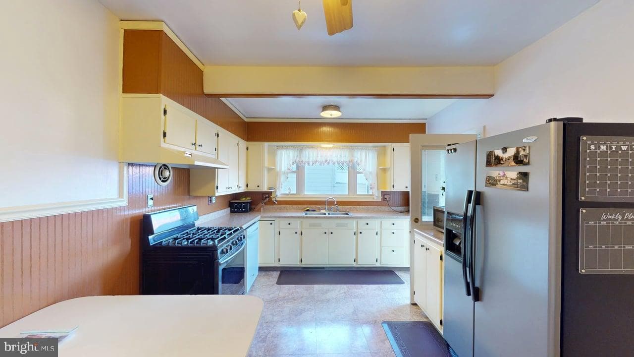 81 James Street photo 11