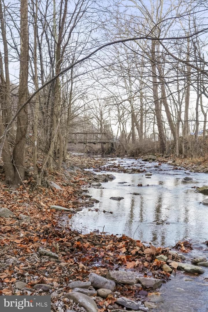 25 Helmick Lane photo 5