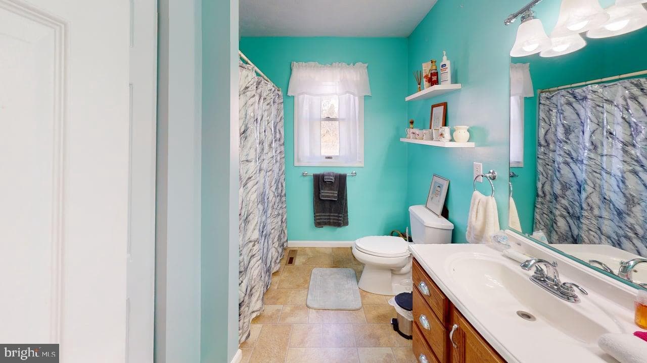 1560 Beacon Street photo 23