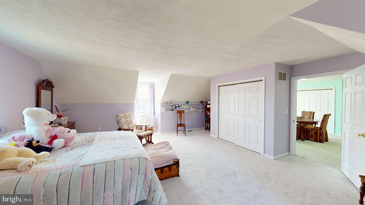 1560 Beacon Street photo 29