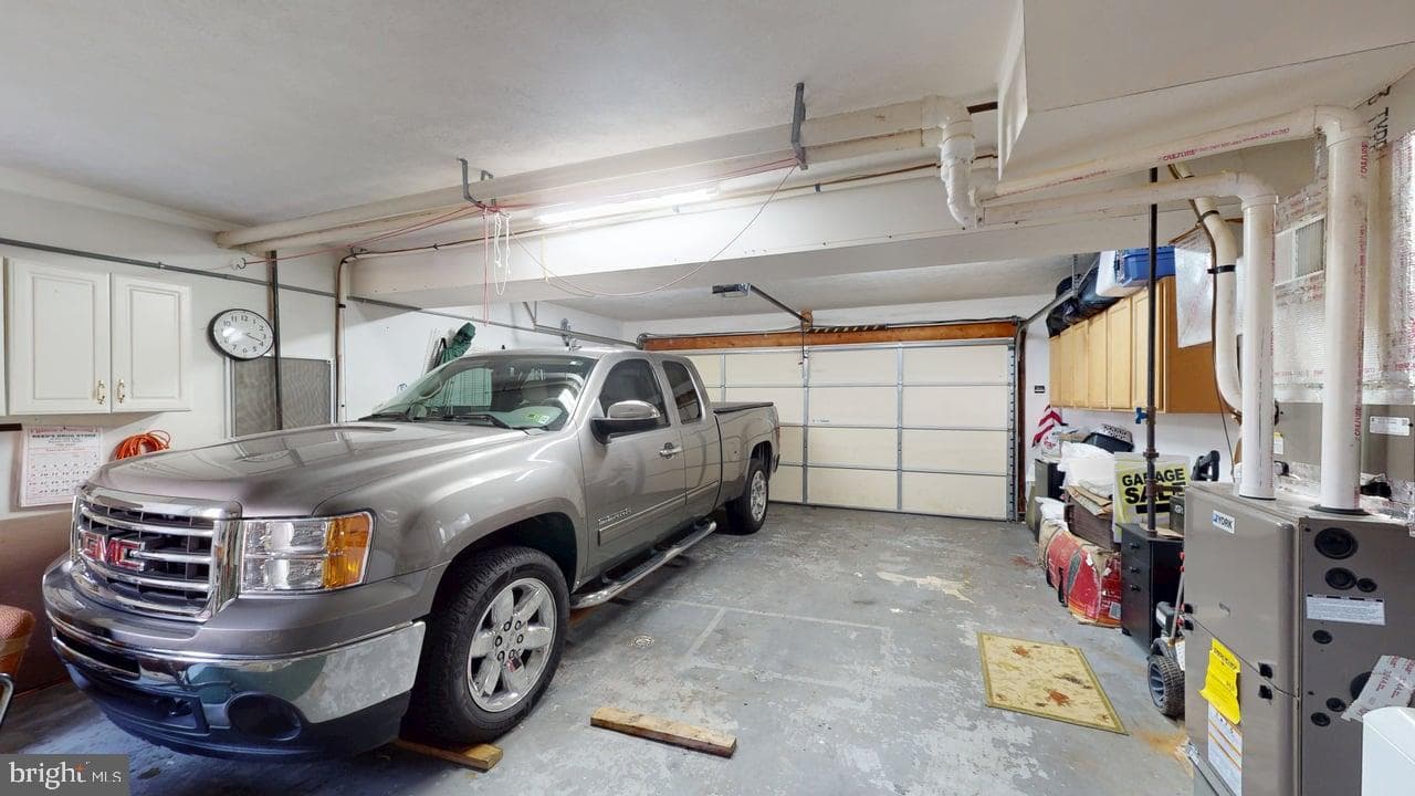 1560 Beacon Street photo 33