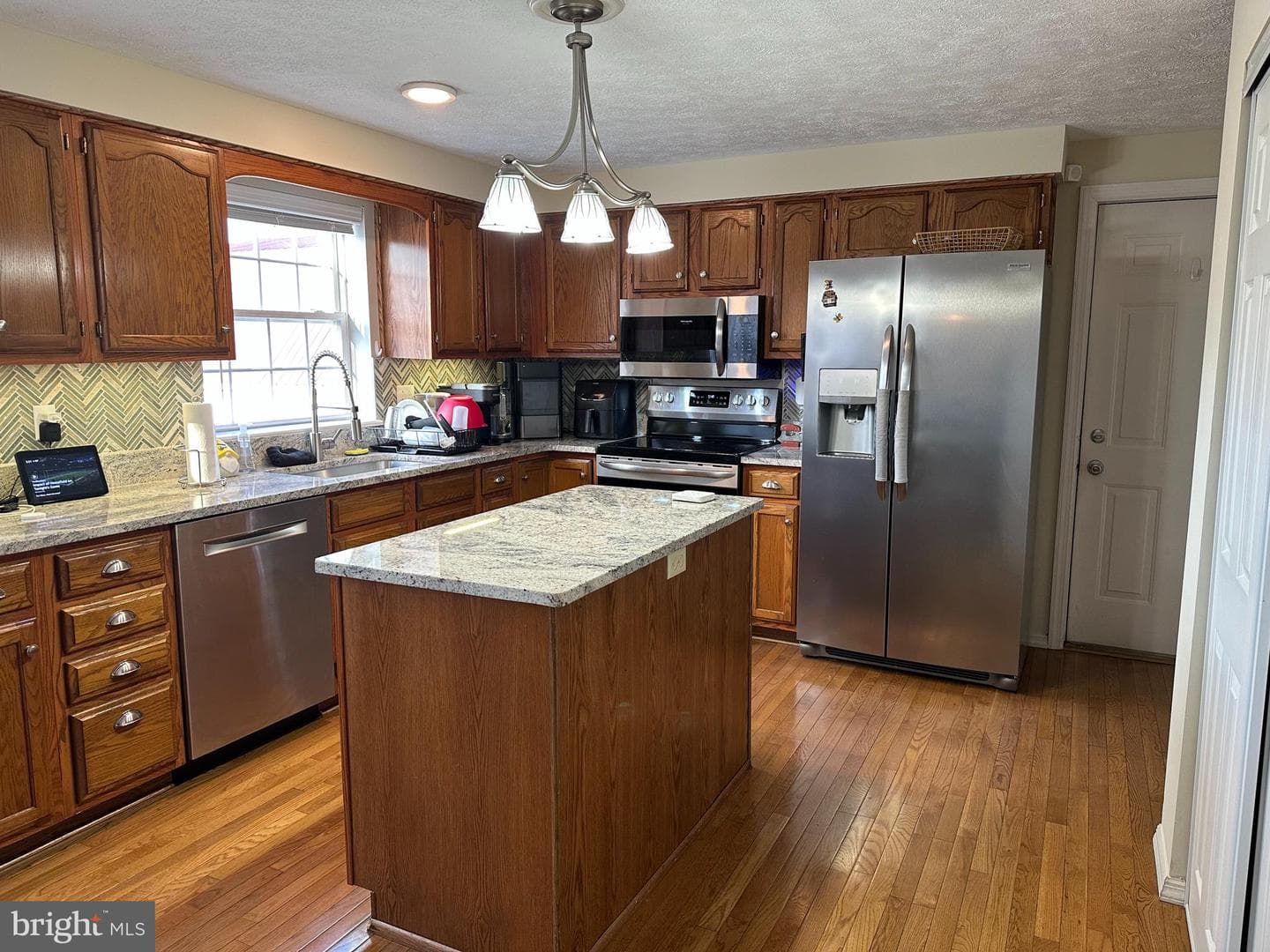 382 Ridgewood Drive photo 9