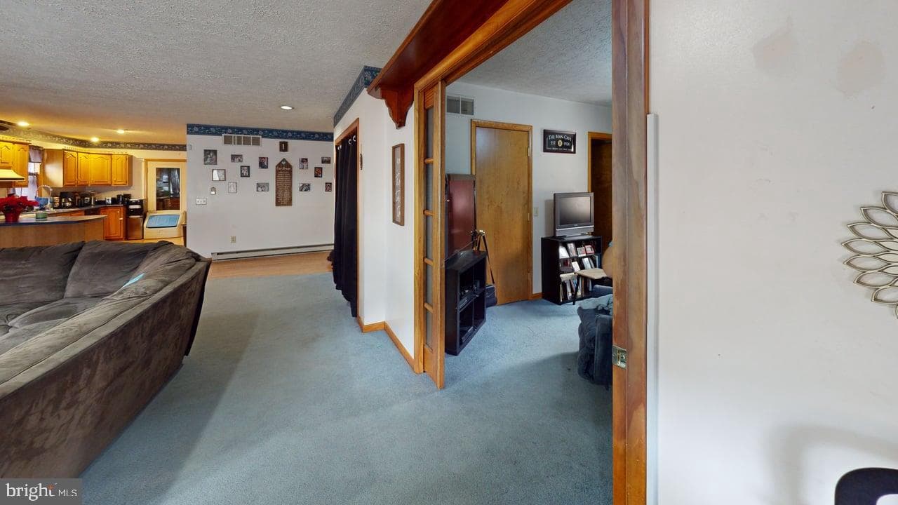 7986 Frankfort Highway photo 18