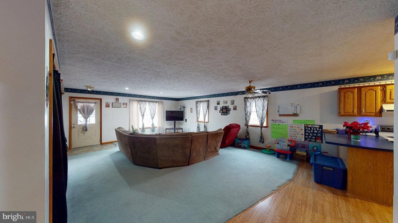 7986 Frankfort Highway photo 21