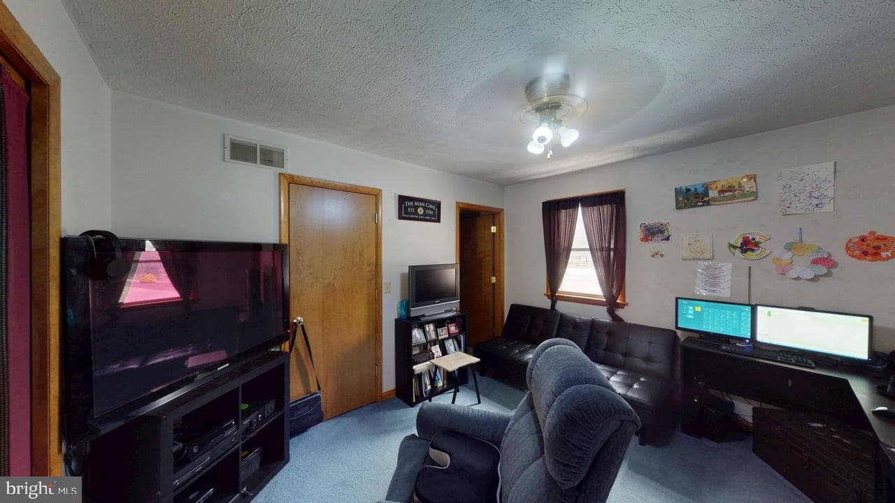 7986 Frankfort Highway photo 34