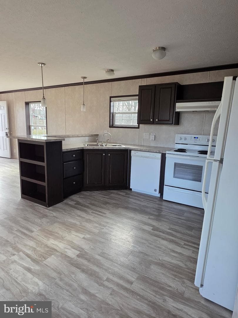 20 South Kenny Drive photo 4