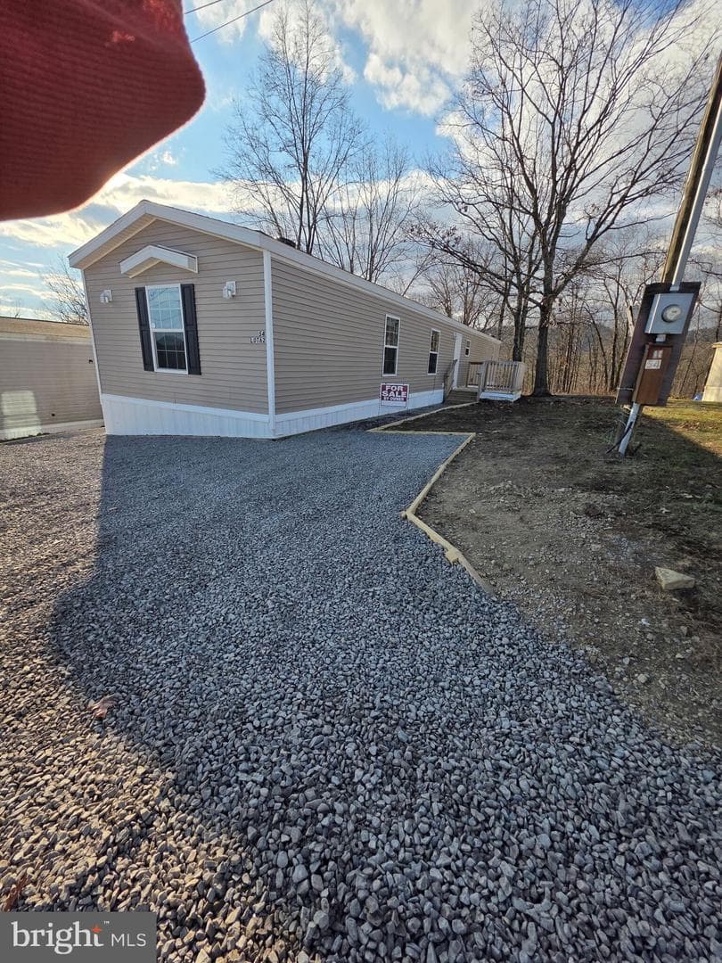 54 Corey Ln, Ridgeley