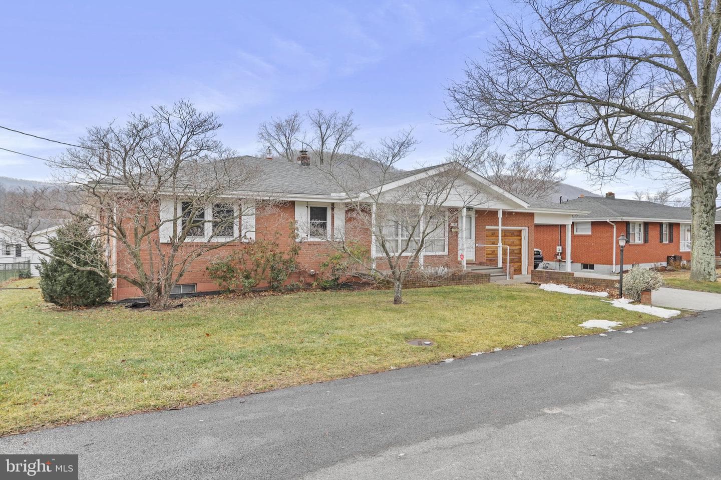 1345 Lynmar Street photo 2