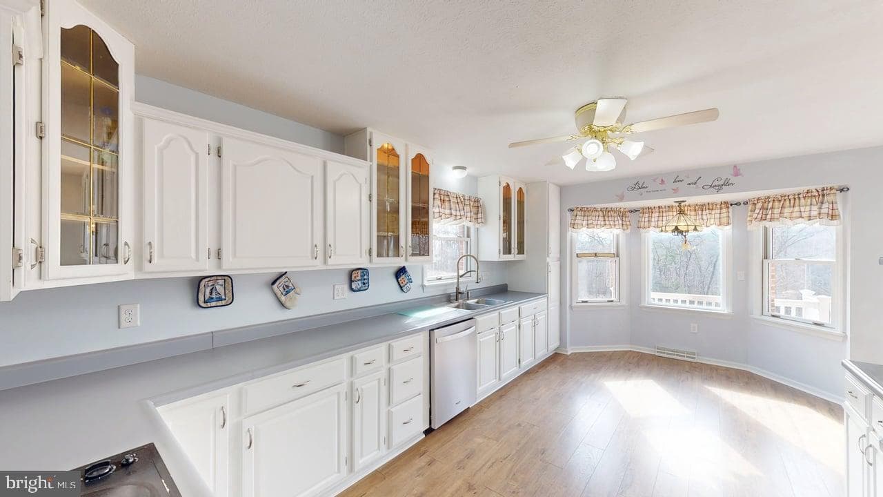 364 Katie Drive photo 8