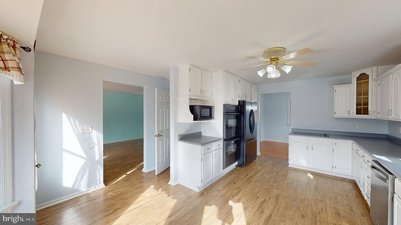 364 Katie Drive photo 9