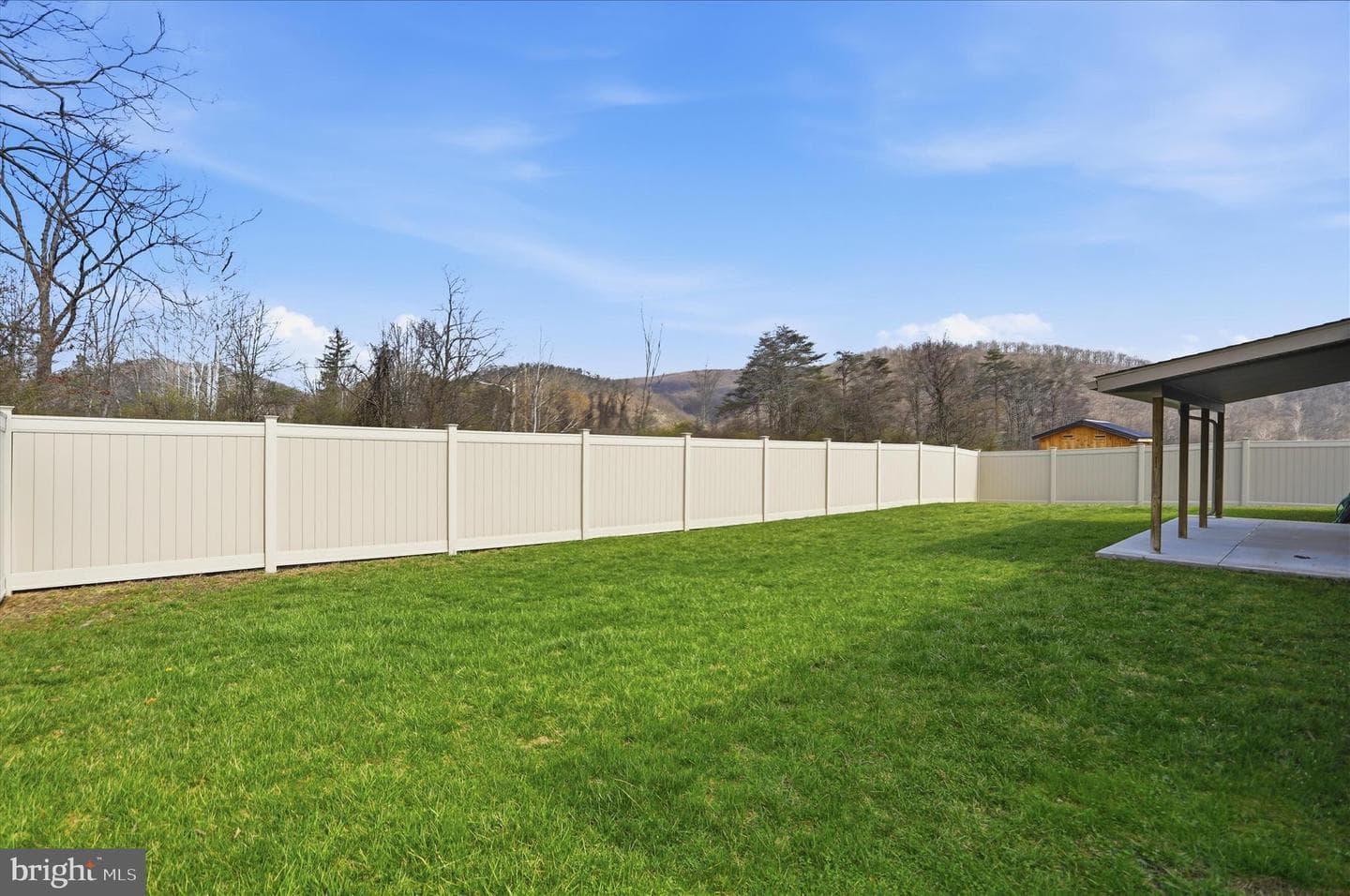 138 Redwood Lane photo 4