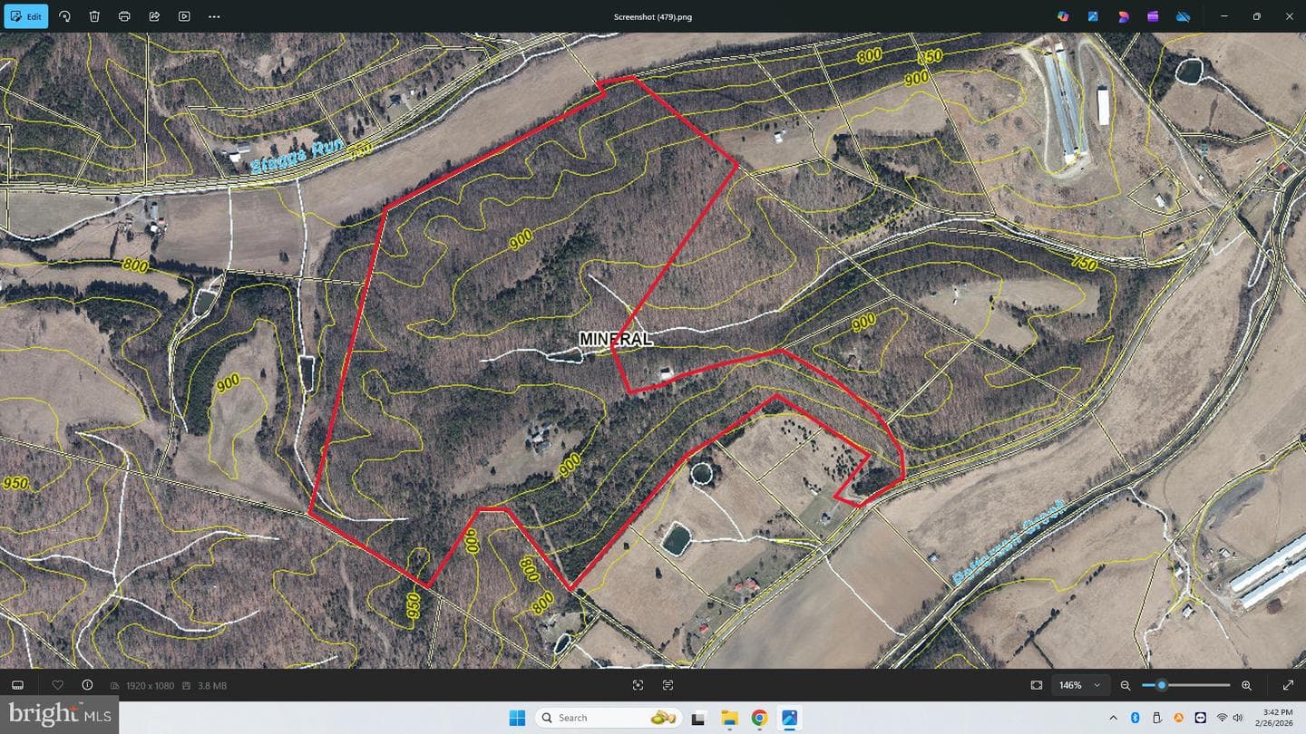 563 Valley Forge Lane photo 9