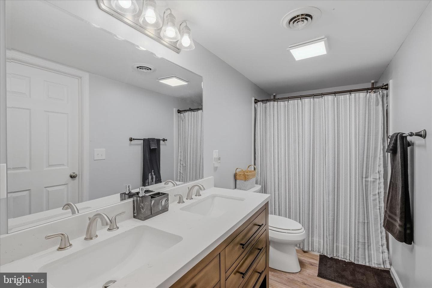 347 Meadow Valley Place photo 40