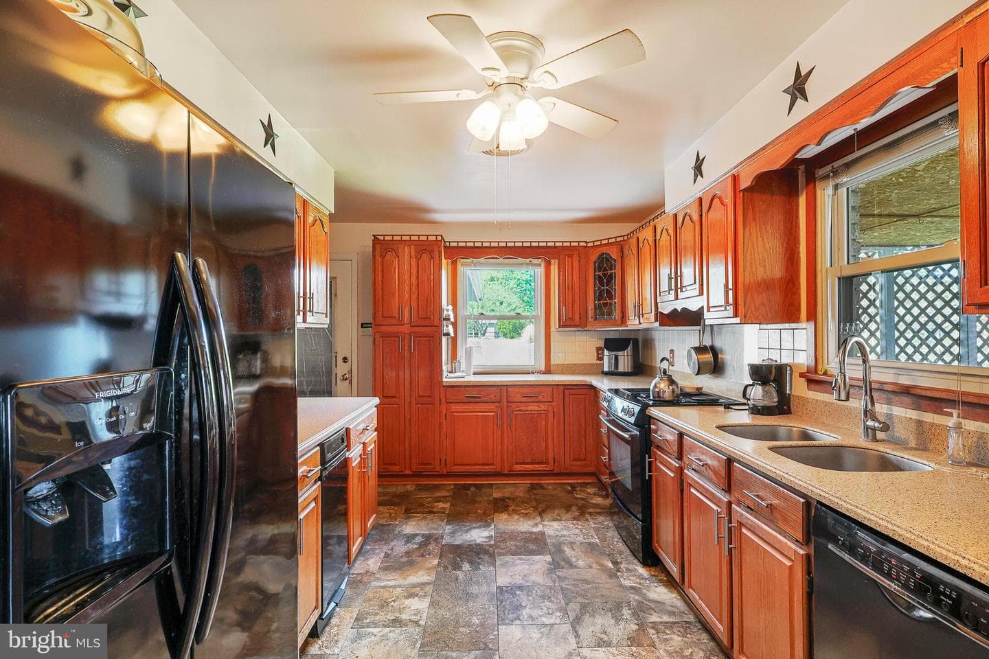 7977 Knobley Road photo 20