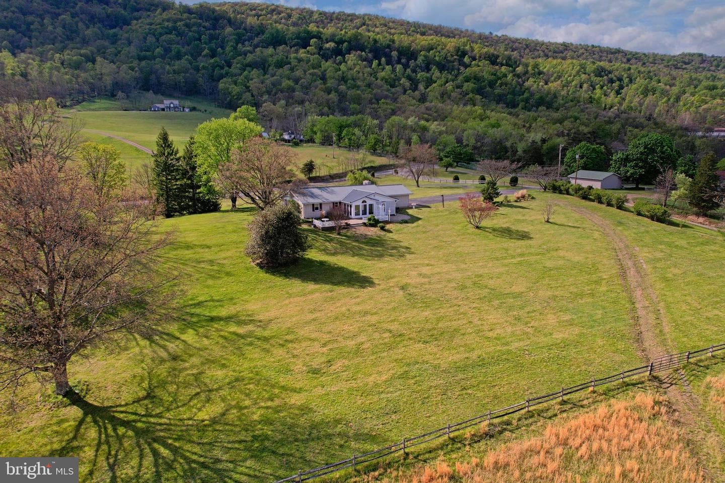 7977 Knobley Road photo 40