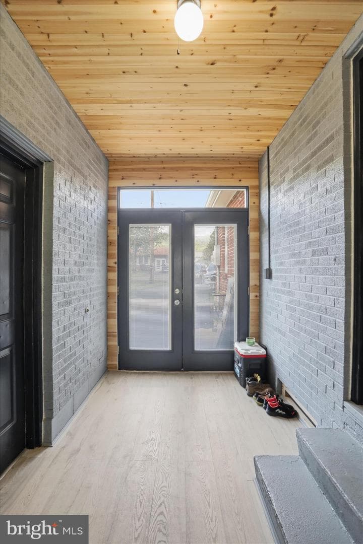 1025 Carolina Avenue photo 15