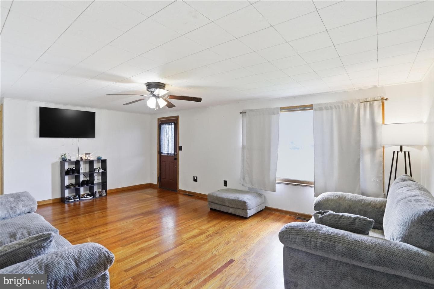 1025 Carolina Avenue photo 2