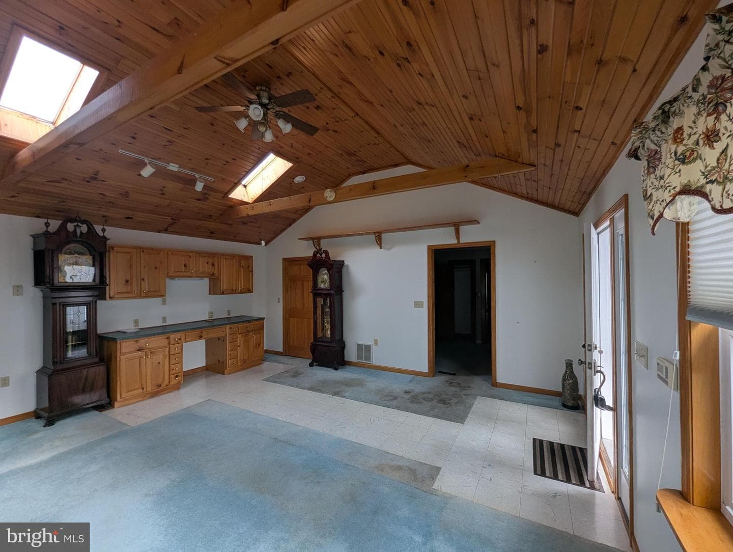 5040 Frankfort Highway photo 21