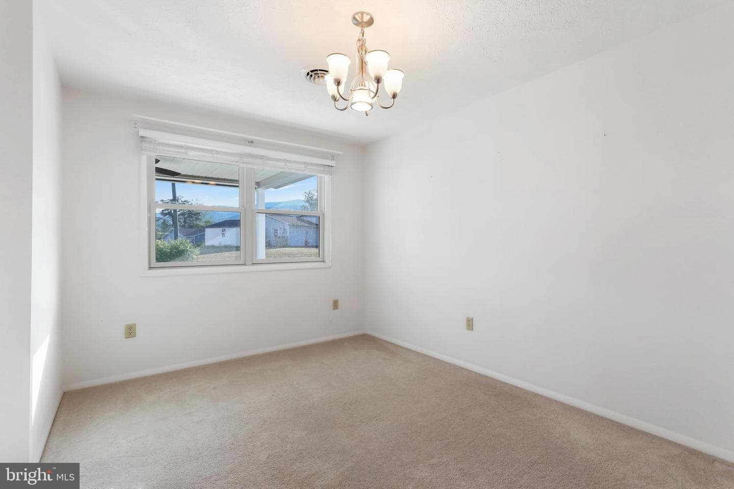 490 Inspiration Drive photo 15