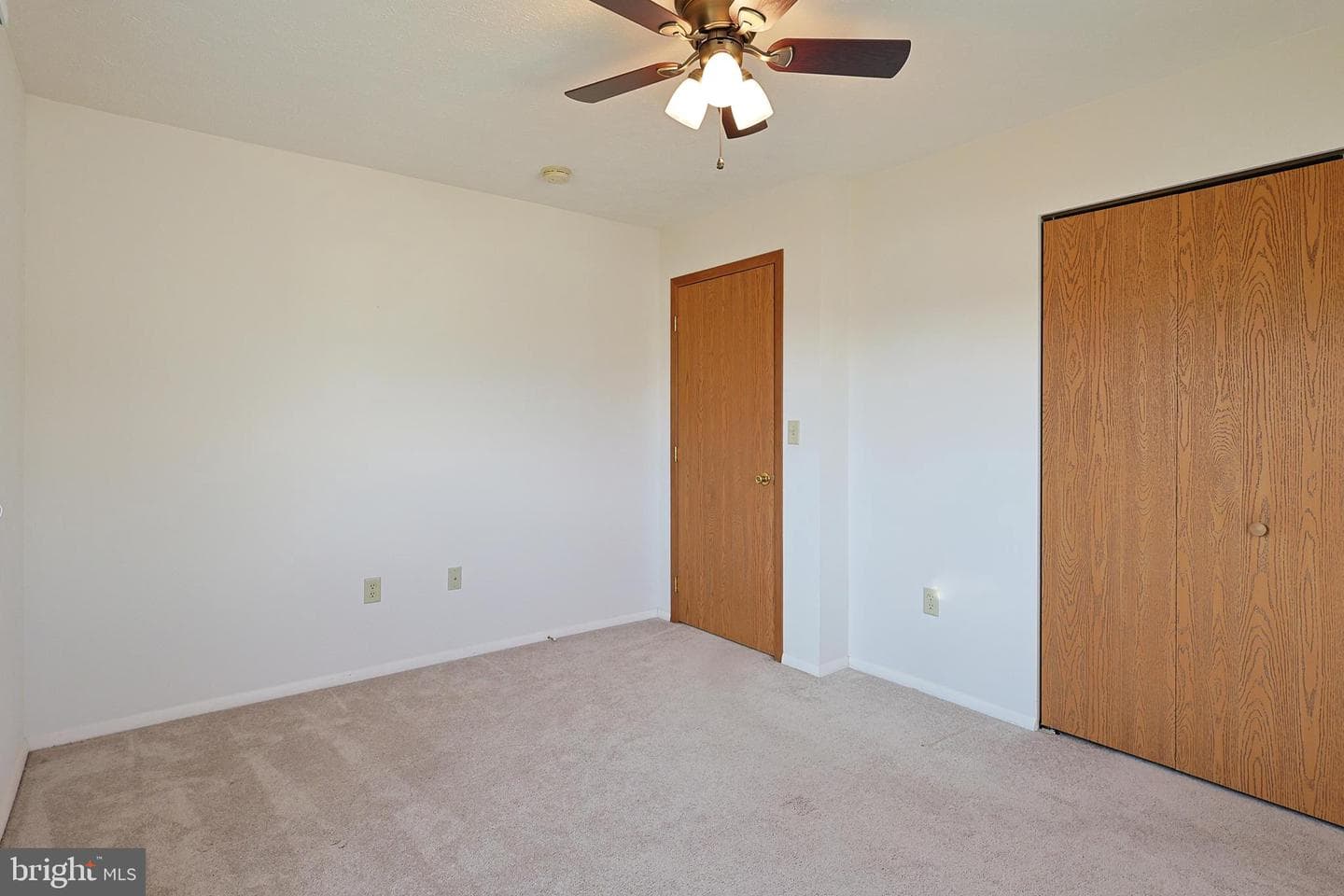 490 Inspiration Drive photo 24