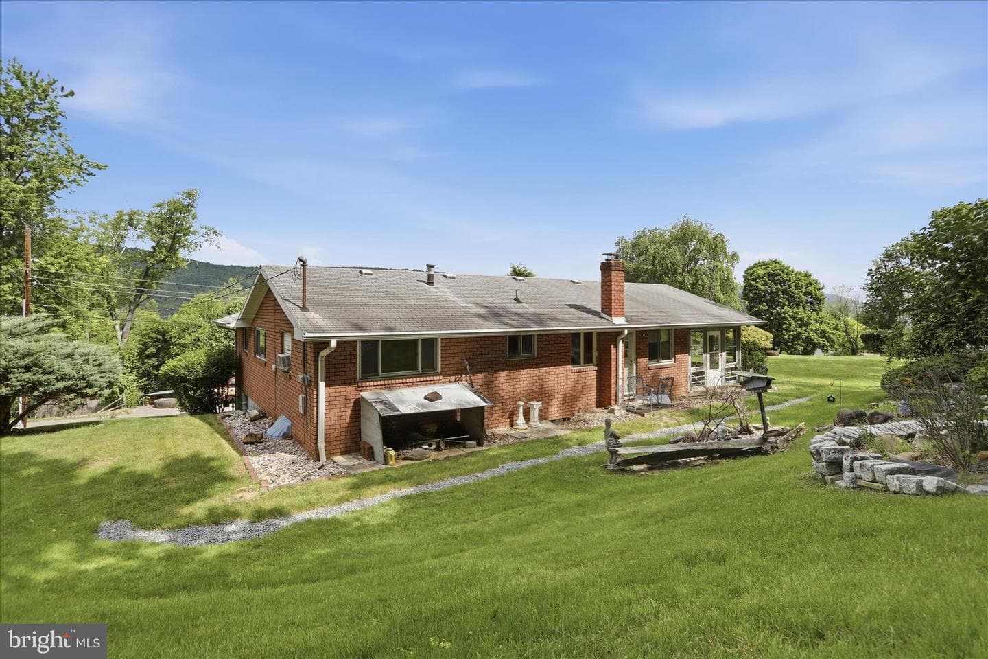 199 Buser Street photo 33