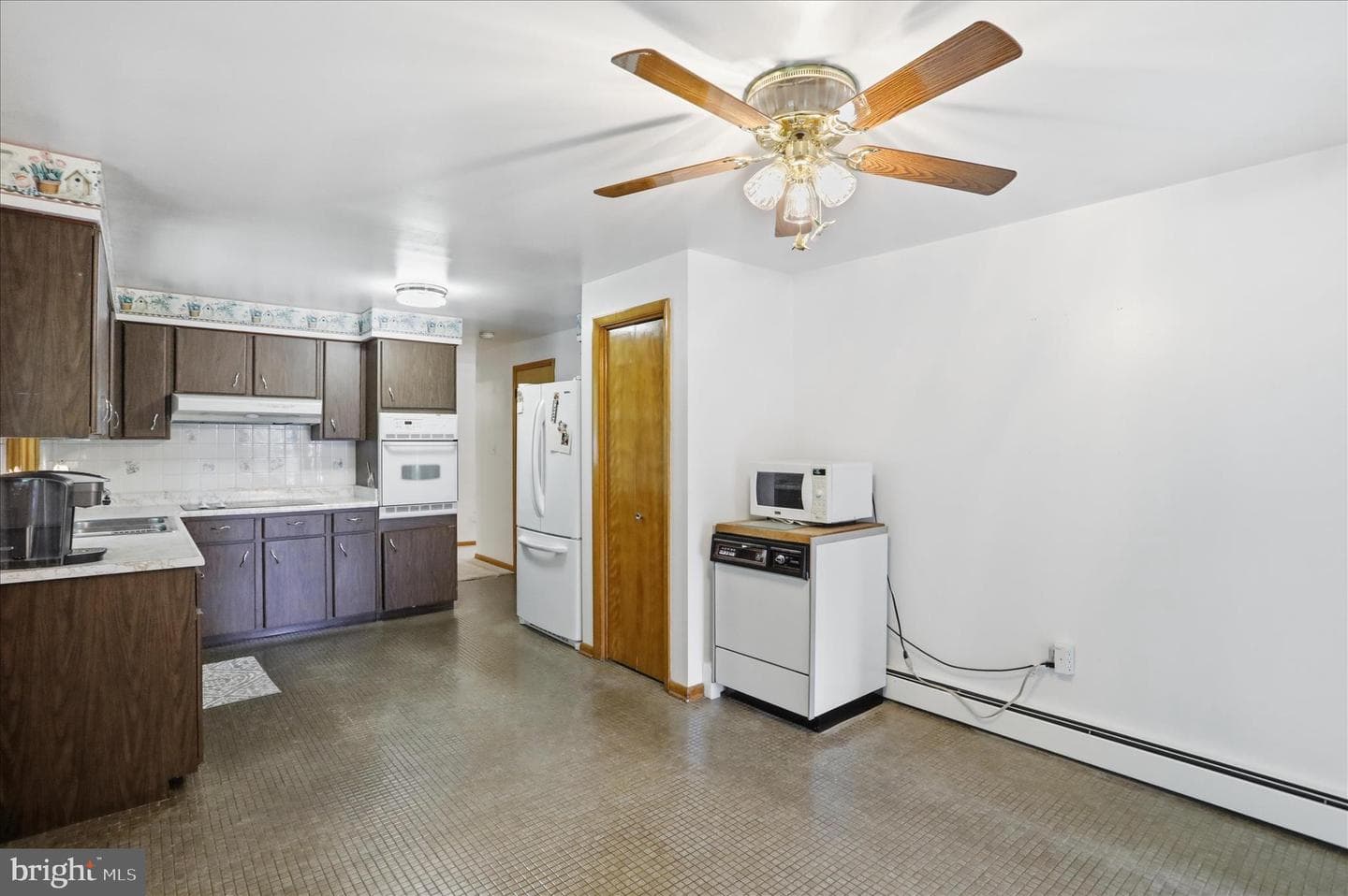 199 Buser Street photo 9