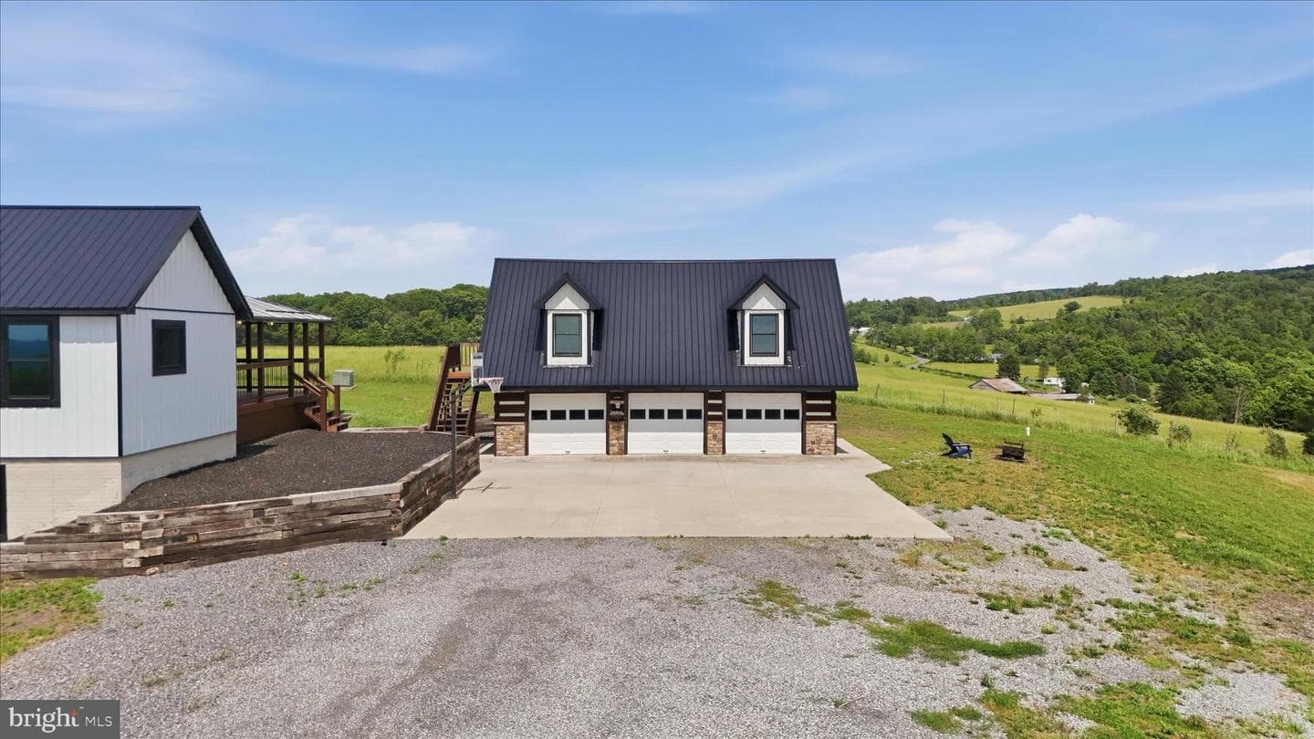 524 Bane Cutoff Road photo 3
