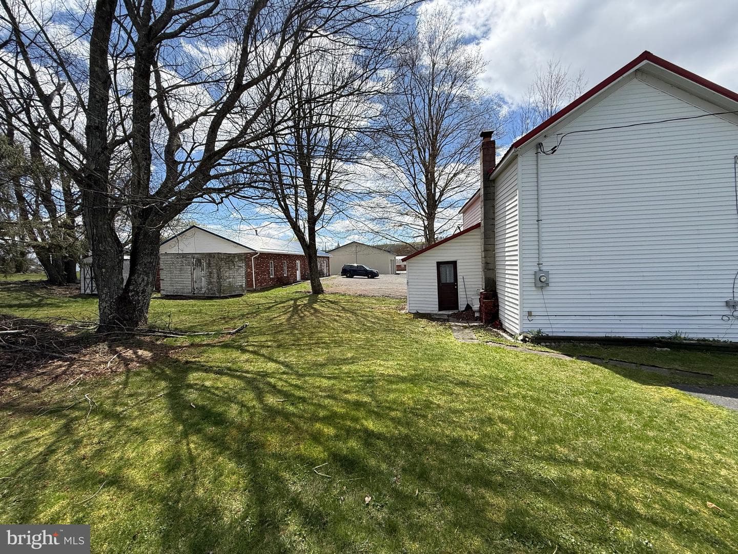 132 Oak Street photo 18