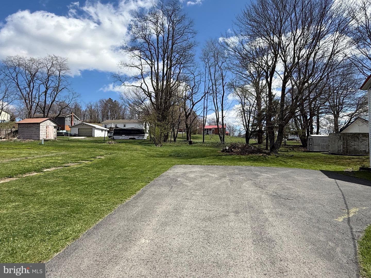 132 Oak Street photo 27