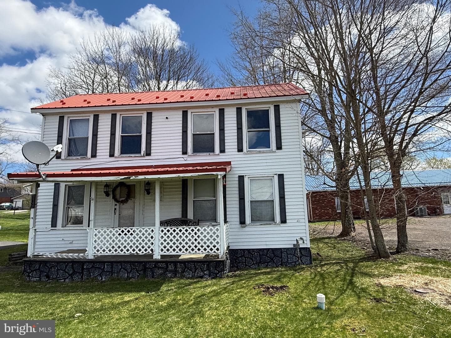 132 Oak Street photo 3