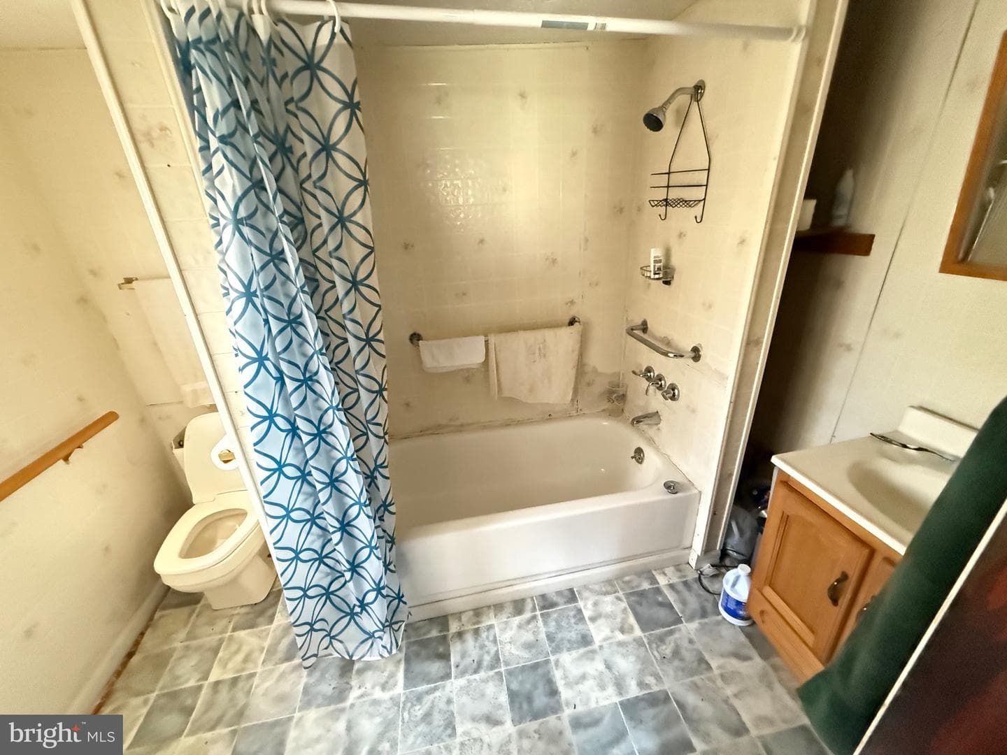 132 Oak Street photo 36