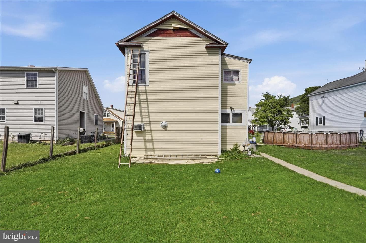 87 Maryland Street photo 26