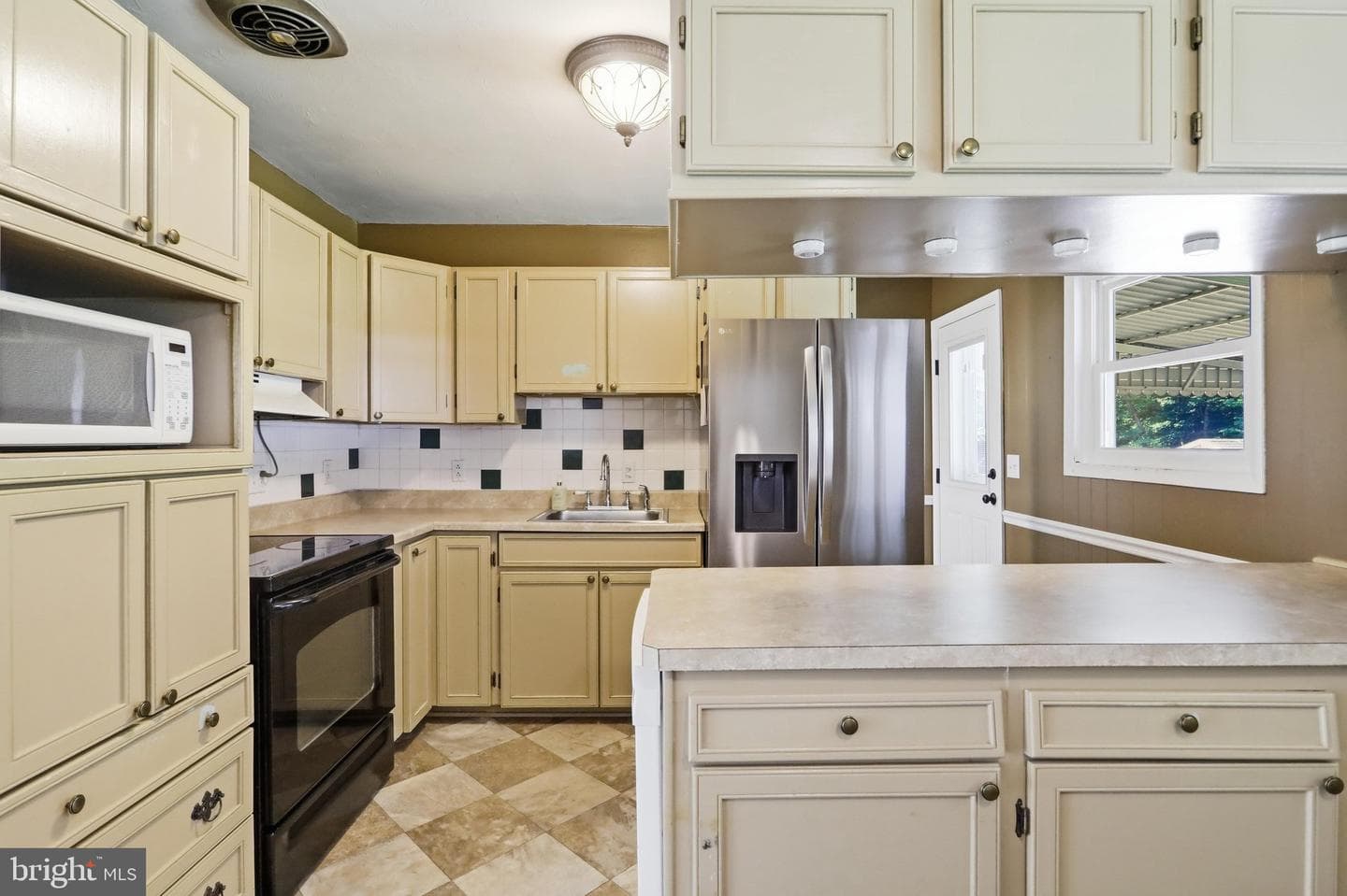 95 Old Orchard Drive photo 13