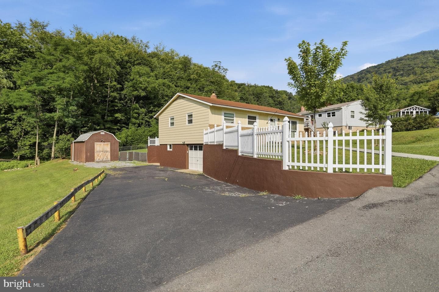 95 Old Orchard Drive photo 4