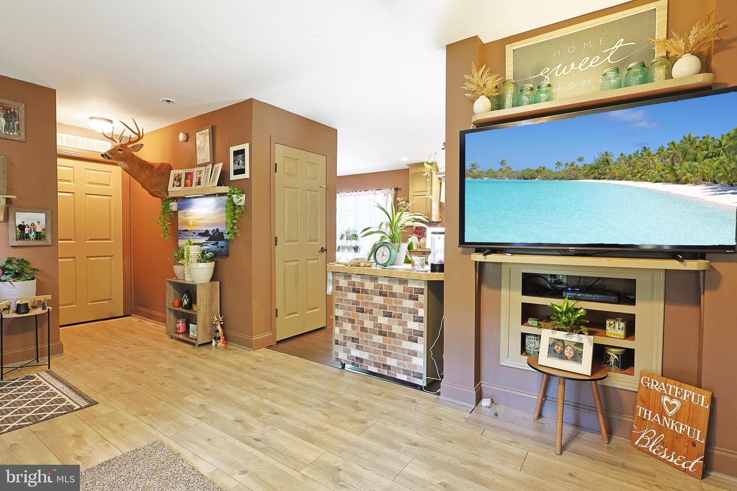 1261 W Longview Drive photo 8