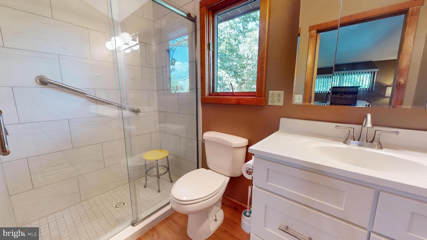 144 Mulberry Lane photo 22