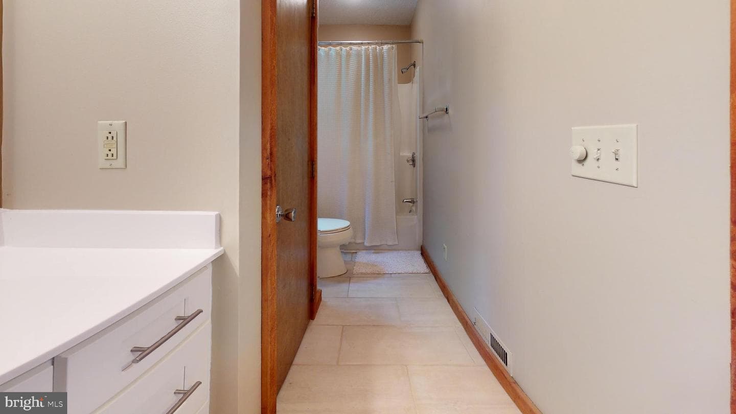 144 Mulberry Lane photo 26