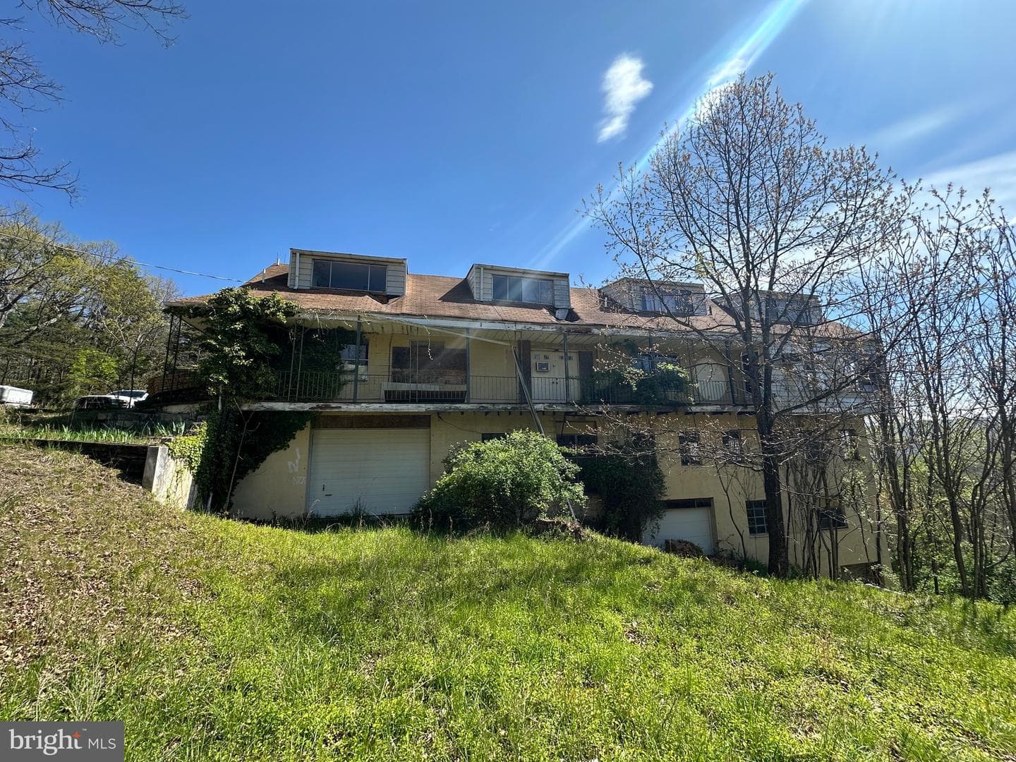281 Misty Lane photo 5