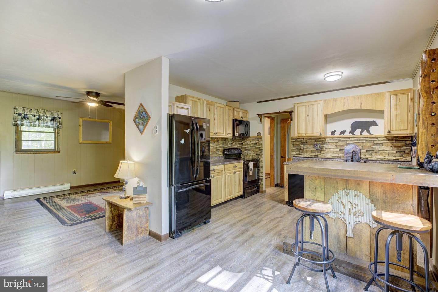 142 Redbud Lane photo 17
