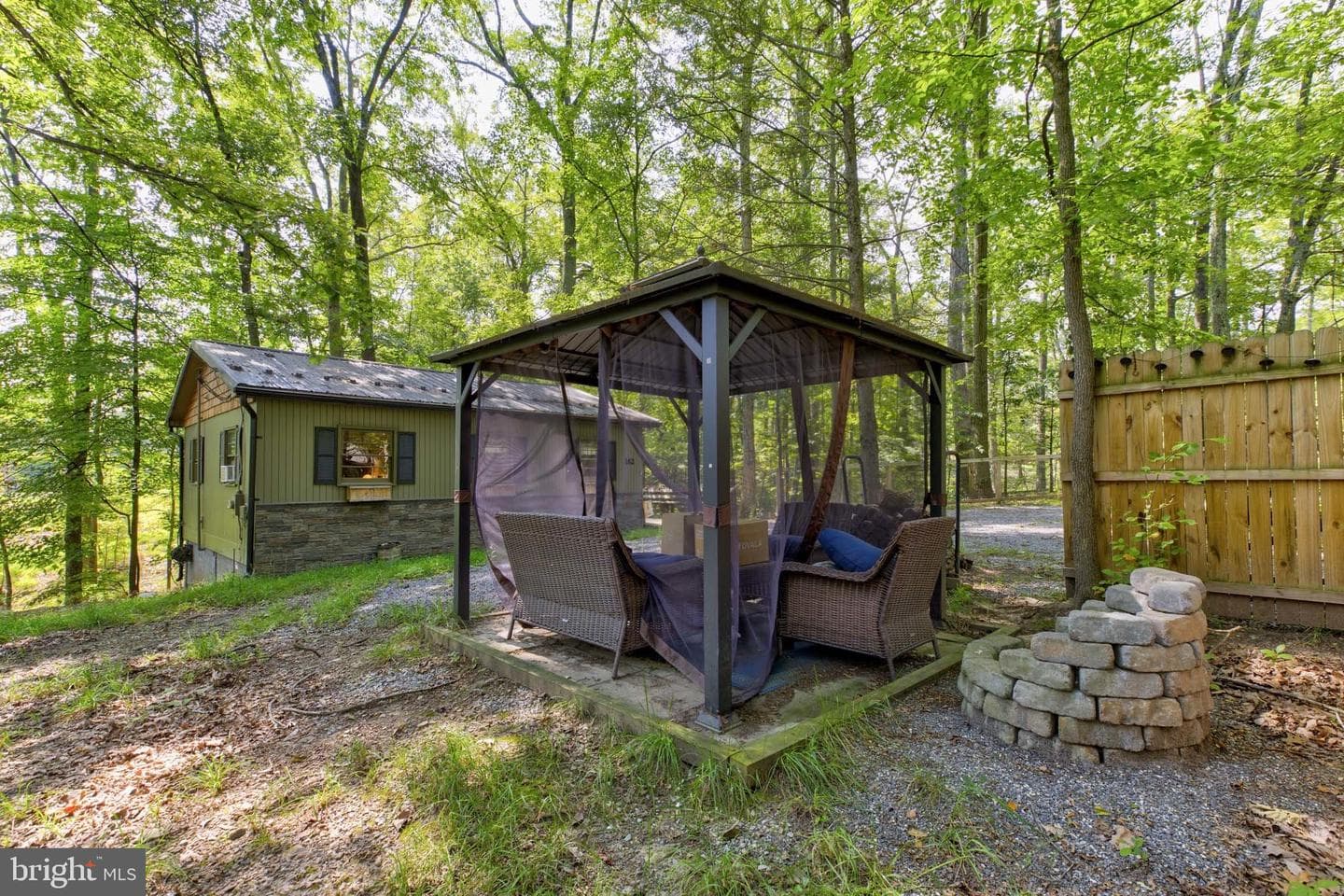 142 Redbud Lane photo 34