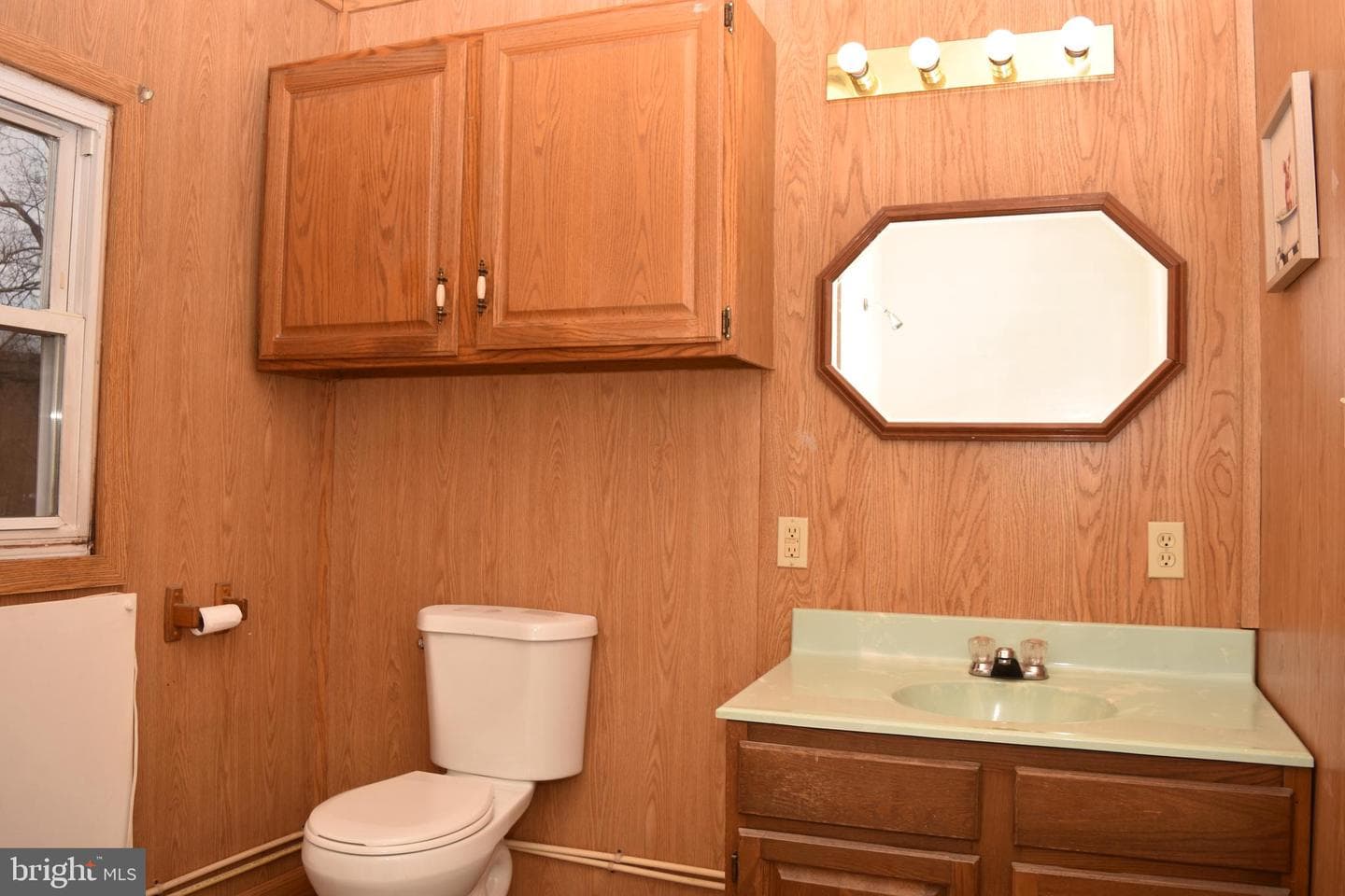 756 Oliver Lane photo 9