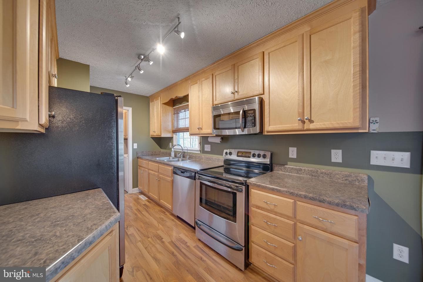 97 Bayonet Court photo 9