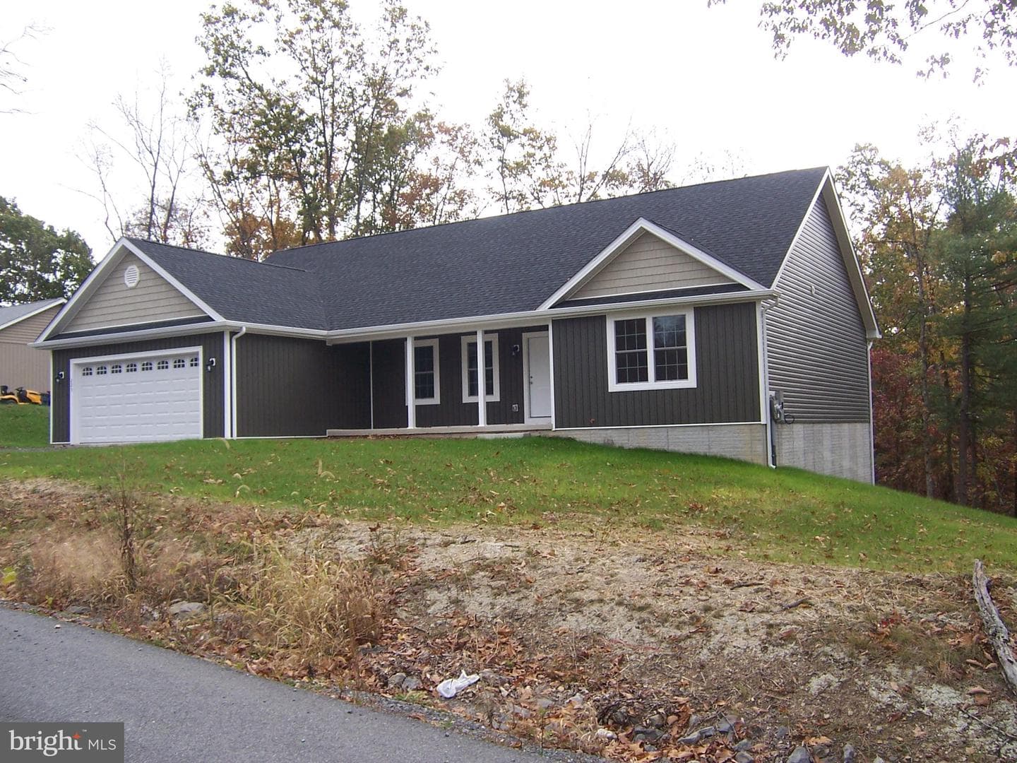 223 Fairview Oaks Lane photo 4