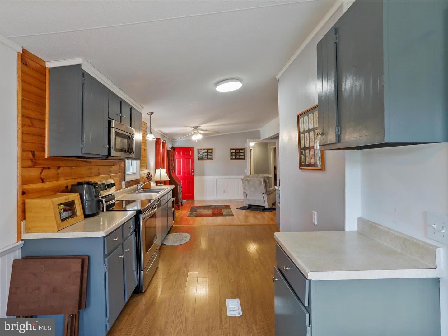 36 Concord Avenue photo 4