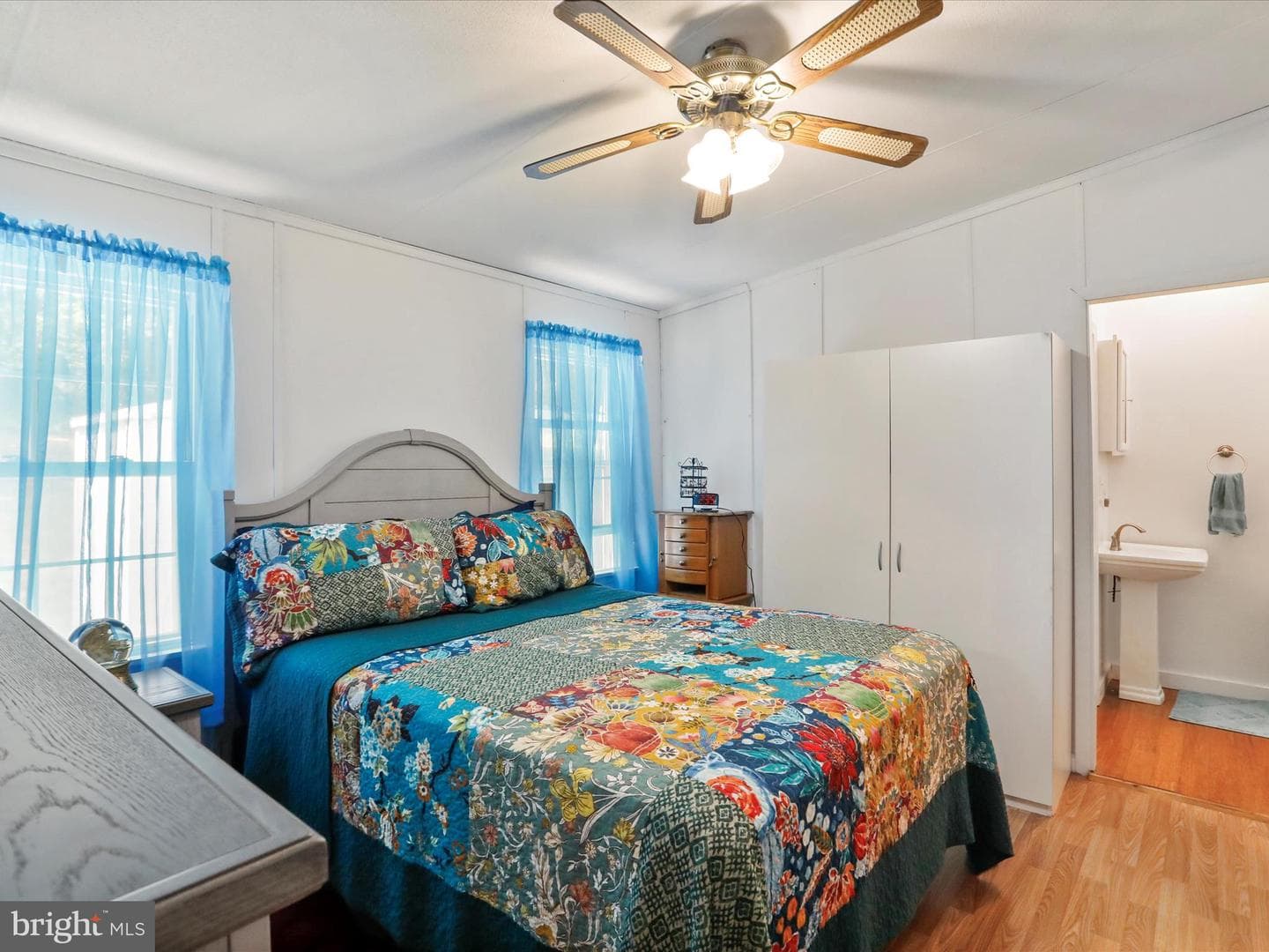 36 Concord Avenue photo 9