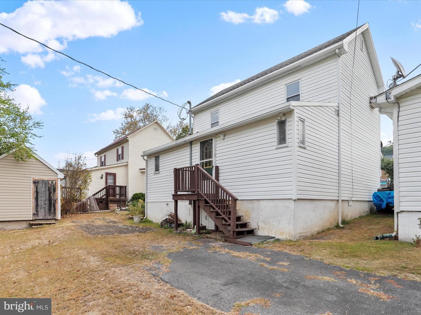 739 Harrison Avenue photo 27