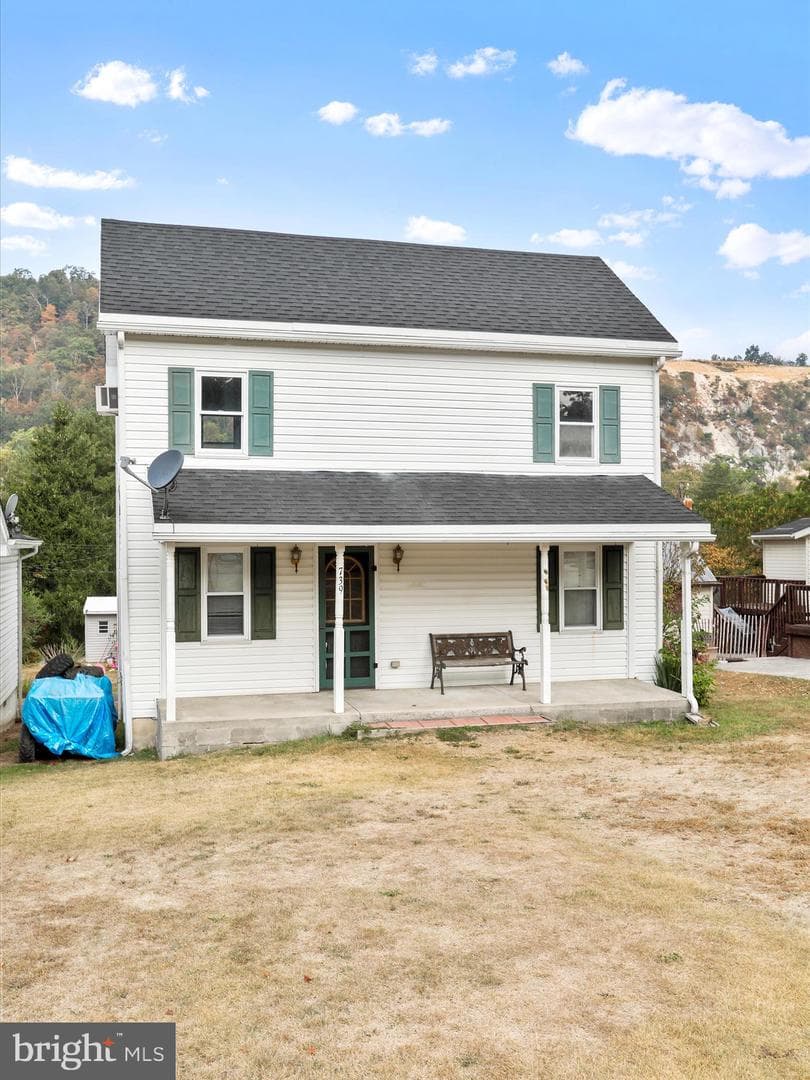 739 Harrison Avenue photo 3