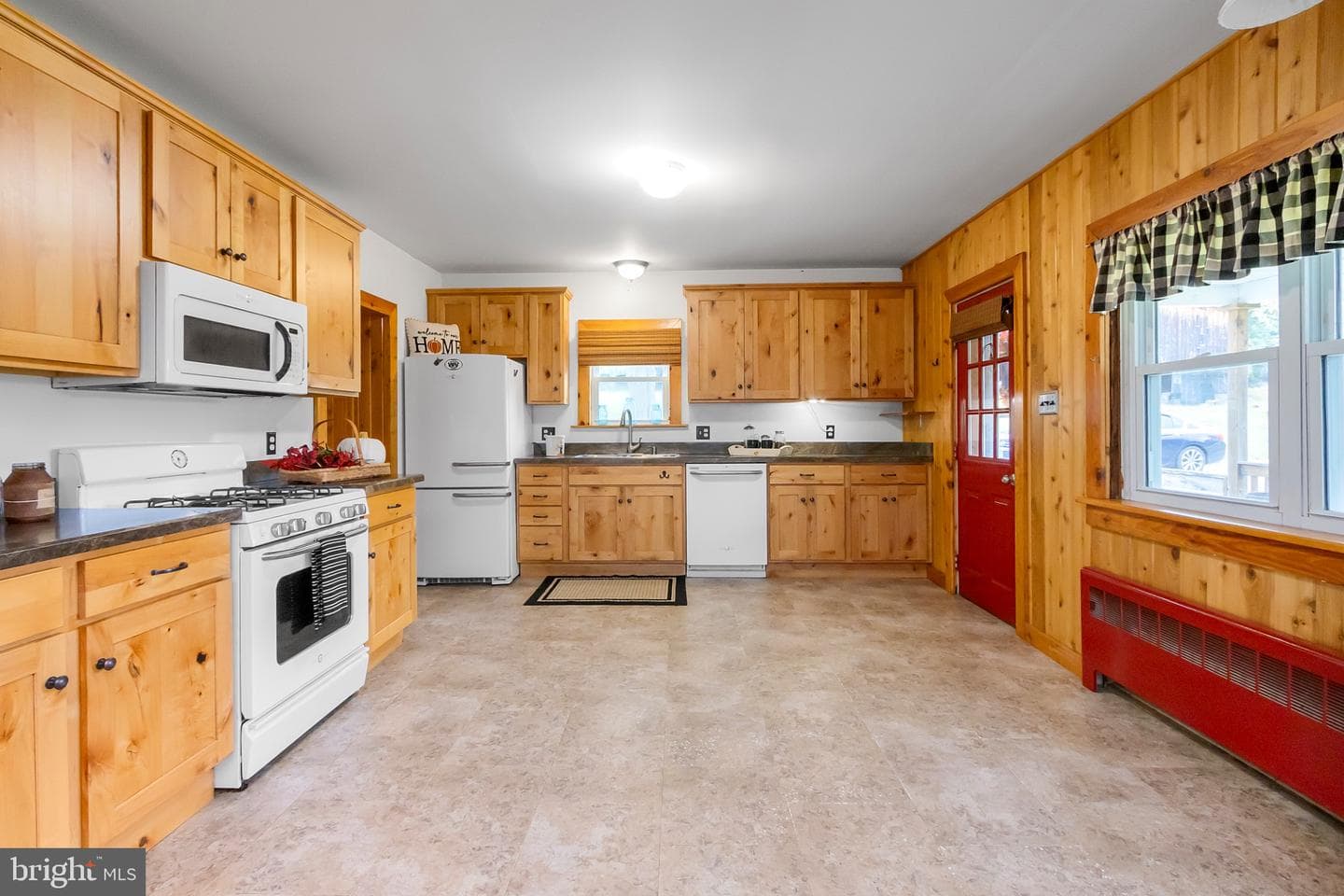 2485 Potomac Road photo 13